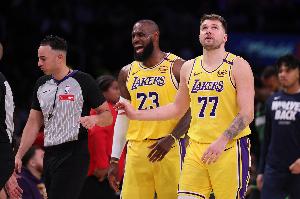 雷迪克：在没有詹姆斯东契奇的情况下我们要提速 尤其是进攻端