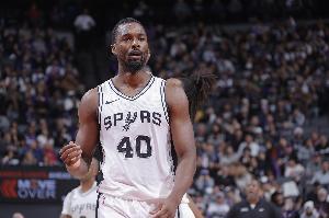 百发百中！哈里森-巴恩斯半场3投3中&三分2中2得8分4助 正负值+17