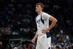 侠媒：弗拉格进攻端还太粗糙 休赛期大家不该吹捧他是队内第3球星